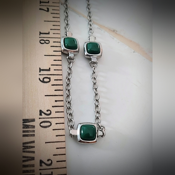 Talbot Long Necklace Silver Tone And Shamrock Green Square Faux Stones - Picture 9 of 12